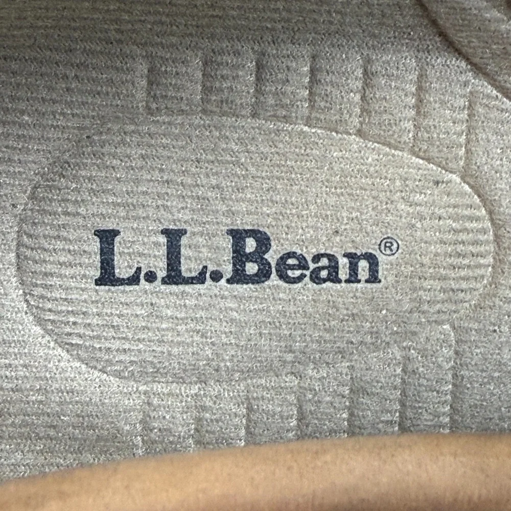 LL BEAN Camp Moc II Loafers Men 9.5 EE Handsewn Moccasins Casual Vacation Resort